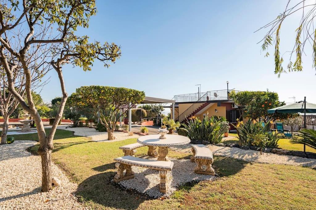 Villa Laura Piedimonte Etneo Kültér fotó