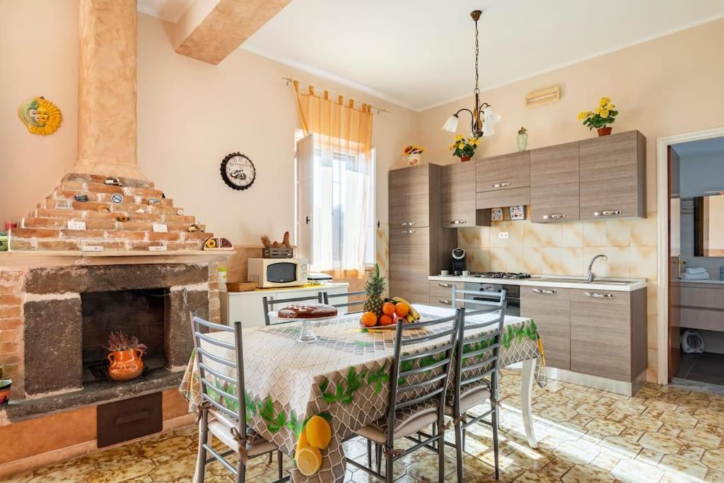 Villa Laura Piedimonte Etneo Kültér fotó
